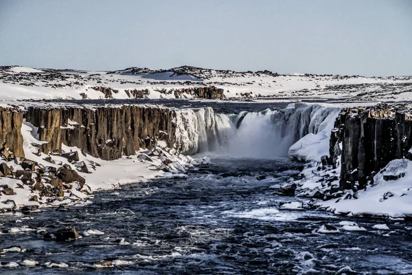 Dettifoss Vatnajkull 国立公園の北東 Iceland Detifoss ヨーロッパの最も強力な滝の一つであります 冬の風景 — ストック写真