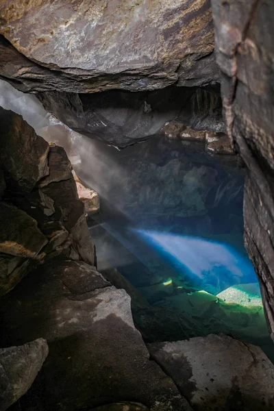 Grjotagja Vulkaniska Grotta Med Otroligt Blå Och Varmt Termiskt Vatten — Stockfoto