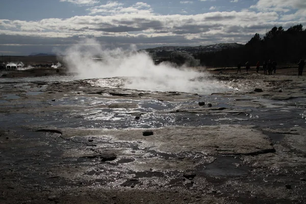 Zlanda Daki Geysir Destrict Haukadalur Jeotermal Alanı Patlayan Strokkur Şofben — Stok fotoğraf