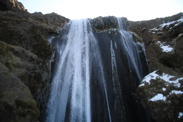 Gyönyörű Seljalandsfoss Izland Télen Fagyasztott Gyönyörű Vízesés Seljalandsfoss Sunrise Fény — Stock Fotó