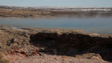 İzlanda'daki Geysir destrict. Haukadalur Jeotermal alanı patlayan Strokkur şofben altın daire parçası güzergahı, İzlanda '. Güney Batı İzlanda üzerinde Strokkur Geysir şofben. Ünlü turistik Geysir rota 35.