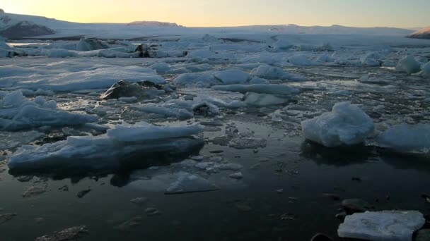 Ισλανδία Λιμνοθάλασσα Γιόκουλσάρλον Όμορφο Τοπίο Κρύο Εικόνα Ισλανδικό Παγετώνα Λιμνοθάλασσα — Αρχείο Βίντεο