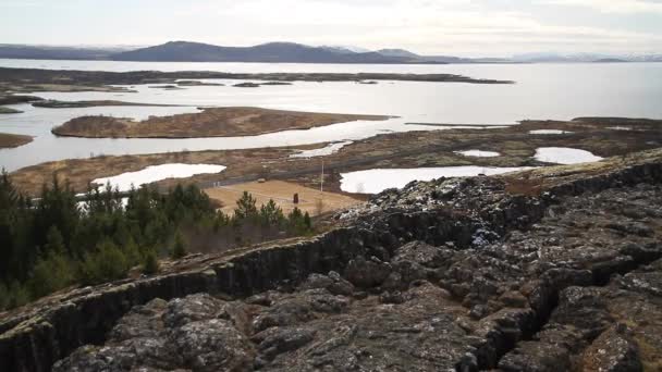 Thingvellir 国家公园在冰岛 Ingvellir Thingvellir 国家公园在冰岛 是一个历史 和地质意义的地方 北美与欧亚大陆板块之间的 Silfra — 图库视频影像