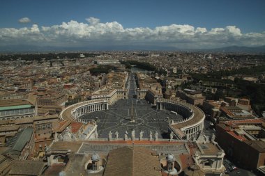 Roma, İtalya'nın görünümü. Roma mimarisi ve yerler. Eski ünlü sokaklar, konumlar ve dünya mirası. 