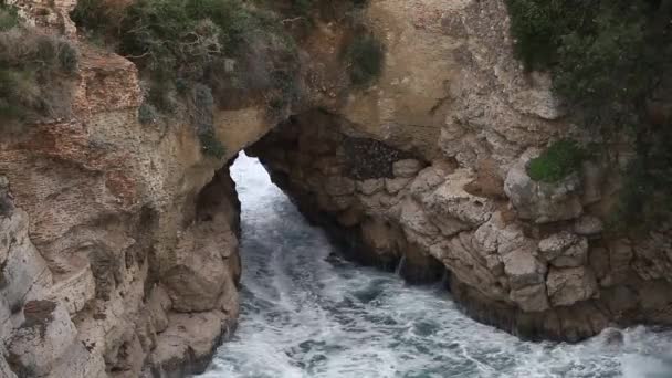 Амальфійське Узбережжя Італія Захід Сонця Сорренто Морські Хвилі Скелі Сонячного — стокове відео