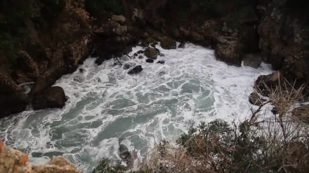 Amalfi Coast Włochy Zachód Słońca Sorrento Fale Morskie Skały Światłem — Wideo stockowe