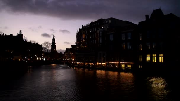 Άποψη Του Άμστερνταμ Ολλανδία Όμορφο Φιλόξενο Και Παλιά Κτίρια Κανάλια — Αρχείο Βίντεο
