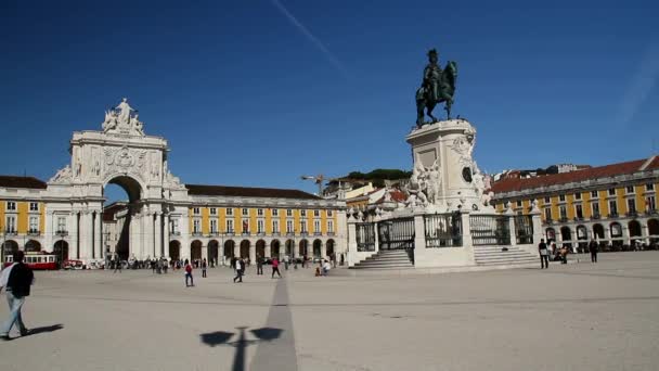 里斯本 古老和美丽的欧洲城市 葡萄牙的首都 历史街道 大厦和屋顶 — 图库视频影像