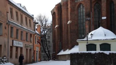 Riga, Letonya başkenti tarihi merkezinde. Riga zirvesinde Noel zamanı. Kış Avrupa kenti