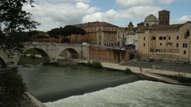 Roma, İtalya'nın görünümü. Roma mimarisi ve yerler. Eski ünlü sokaklar, konumlar ve dünya mirası. 