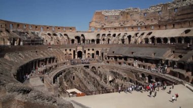Kolezyum Roma, İtalya görünümünde. Roma mimarisi ve Simgesel. Roma ve İtalya'nın eski ve ünlü cazibe.