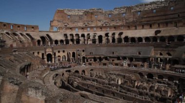 Kolezyum Roma, İtalya görünümünde. Roma mimarisi ve Simgesel. Roma ve İtalya'nın eski ve ünlü cazibe.