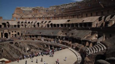 Kolezyum Roma, İtalya görünümünde. Roma mimarisi ve Simgesel. Roma ve İtalya'nın eski ve ünlü cazibe.