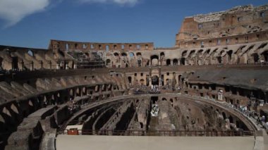 Kolezyum Roma, İtalya görünümünde. Roma mimarisi ve Simgesel. Roma ve İtalya'nın eski ve ünlü cazibe.
