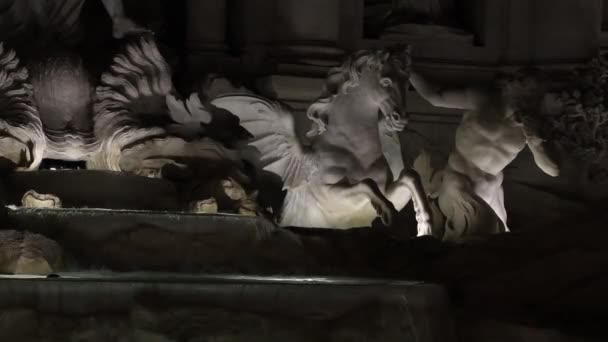 意大利罗马的许愿喷泉 许愿泉 罗马的夜景 意大利 罗马建筑和地标 罗马和意大利的古老和著名的景点 — 图库视频影像