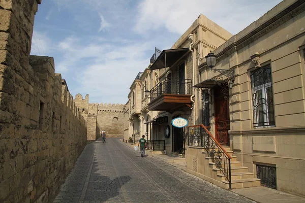 Pohled Baku Historické Hlavní Město Ázerbájdžánu Stará Ulice Staré Budovy — Stock fotografie