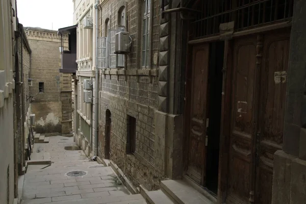 Vista Bakú Capital Histórica Azerbaiyán Antiguas Calles Edificios Antiguos Arquitectura —  Fotos de Stock