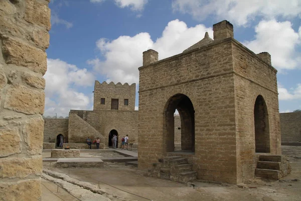 Ateshgah Feuertempel Feuertempel Surakhani Der Nähe Von Baku Azerbaijan Auf — Stockfoto