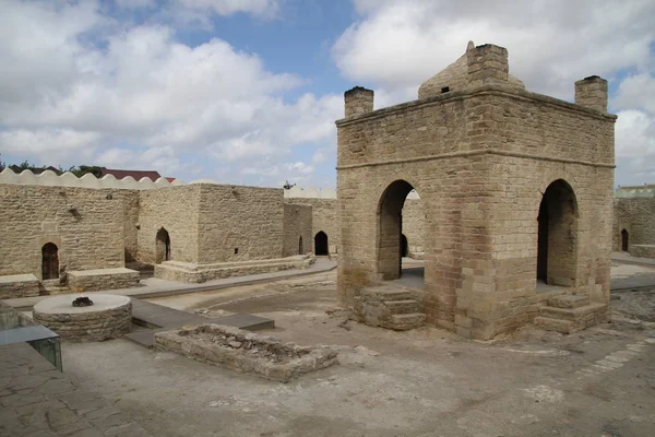 Świątynia Ognia Ateshgah Świątynia Ognia Surakhani Pobliżu Baku Azerbejdżan Oparciu — Zdjęcie stockowe
