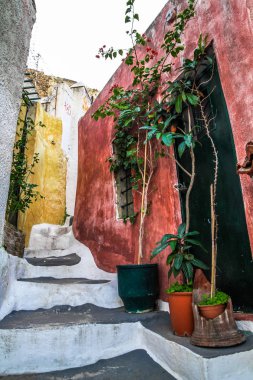 Atina, Yunanistan, Parthenon Tapınağı ile Akropolisi. Ünlü eski Parthenon Tapınağı Atina ana dönüm noktası olduğunu. Herodes Atticus, Erechtheion Caryatid sundurma isimlerinden kenti Odeon görünümünü.