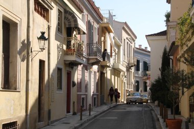 Atina, Yunanistan, Parthenon Tapınağı ile Akropolisi. Ünlü eski Parthenon Tapınağı Atina ana dönüm noktası olduğunu. Herodes Atticus, Erechtheion Caryatid sundurma isimlerinden kenti Odeon görünümünü.
