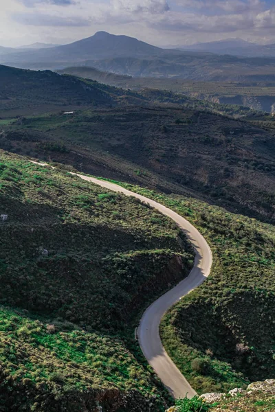 Acrocorinth, üst Korint Kalesi, antik Corinth, Akropolisi antik şehir Corinth, Yunanistan nezaret yekpare kayadır. Arkeolojik Acrocorinth, Peloponnese, Yunanistan eski Corinth Akropolisi.