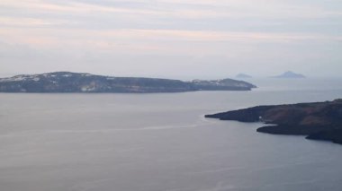 Santorini, Yunanistan. Şaşırtıcı Santorini doğa görünümünü, Santorini, Geleneksel Kikladik Santorini evleri, Oia Köyü, Fira, volkan caldera. 
