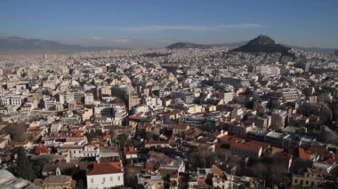 Atina, Yunanistan, Parthenon Tapınağı ile Akropolisi. Ünlü eski Parthenon Tapınağı Atina ana dönüm noktası olduğunu. Herodes Atticus, Erechtheion Caryatid sundurma isimlerinden kenti Odeon görünümünü.