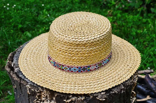 Шляпы из соломы — стоковое фото