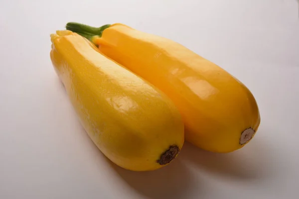 Yellow Zucchini Geïsoleerd Wit Rauwe Courgette Groenten Biologische Mergpompoen Voor — Stockfoto