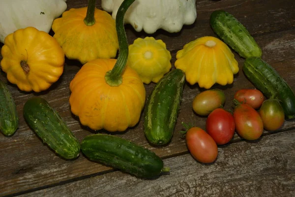 Verschiedene Gemüsesorten Auf Weißem Hintergrund Vitaminprodukte Sommer — Stockfoto