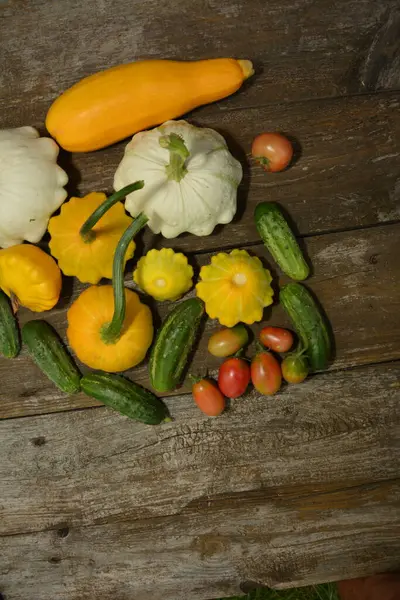 Verschiedene Gemüsesorten Auf Weißem Hintergrund Vitaminprodukte Sommer — Stockfoto