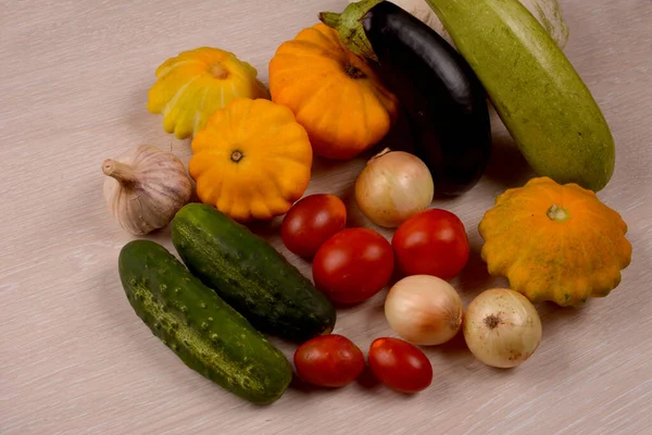 Verduras Diferentes Sobre Fondo Blanco Conjunto Productos Vitamínicos Verano —  Fotos de Stock