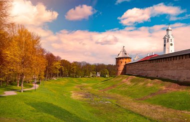 Novgorod kremlin duvarı ve Rusya'da Kulesi