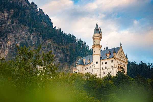 Prachtig Uitzicht Het Wereldberoemde Neuschwanstein Kasteel Het Negentiende Eeuwse Romaanse — Stockfoto