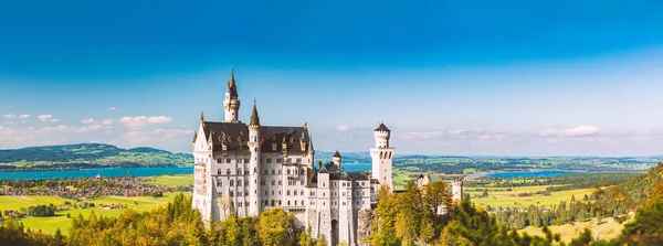 Prachtig Uitzicht Het Wereldberoemde Neuschwanstein Kasteel Het Negentiende Eeuwse Romaanse — Stockfoto