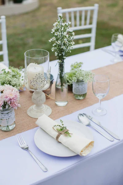 Outdoor Catering Middag Bröllop Med Hemgjord Garnishes Dekoration — Stockfoto