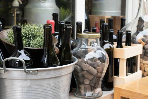 Empty Wine Bottles Window Display Restaurant — Stock Photo, Image