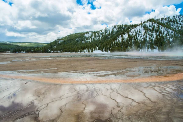 Grand Prismatic Spring in Yellowstone National Park - Wyoming, US
