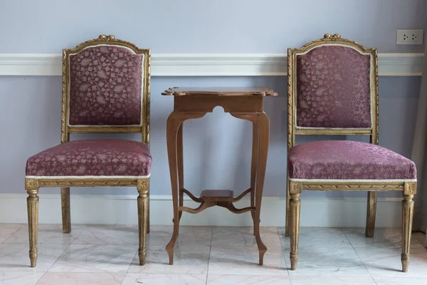 Interior Vintage Com Cadeiras Mesa — Fotografia de Stock