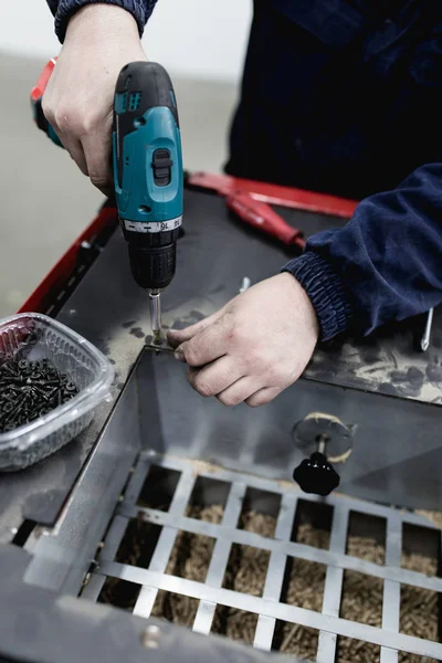 Metallurgy Industry Factory Production Heavy Pellet Stoves Boilers Manual Worker — Stock Photo, Image