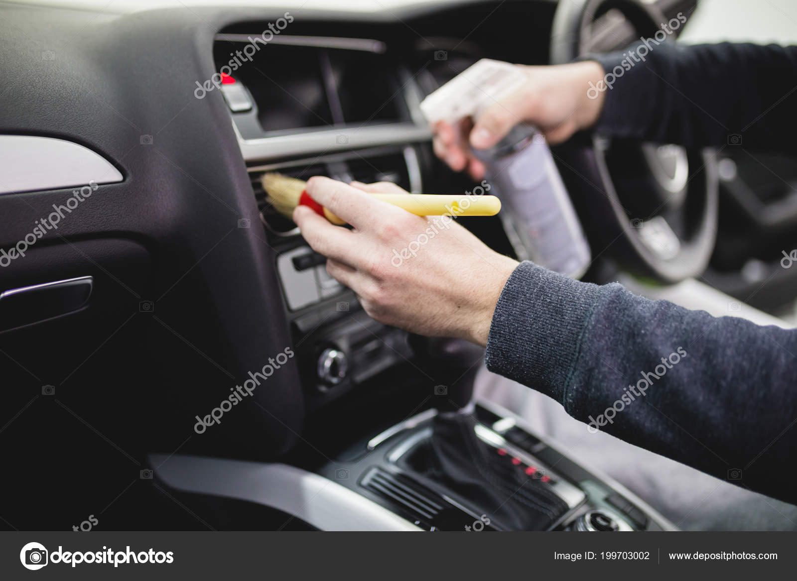 Mann Reinigung Auto Innenraum Auto Detaillierung Oder