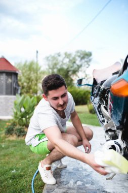 temizlik motosiklet dostum - ayrıntılı (veya valeting) konsept motosiklet. Seçici odak