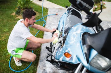 temizlik motosiklet dostum - ayrıntılı (veya valeting) konsept motosiklet. Seçici odak