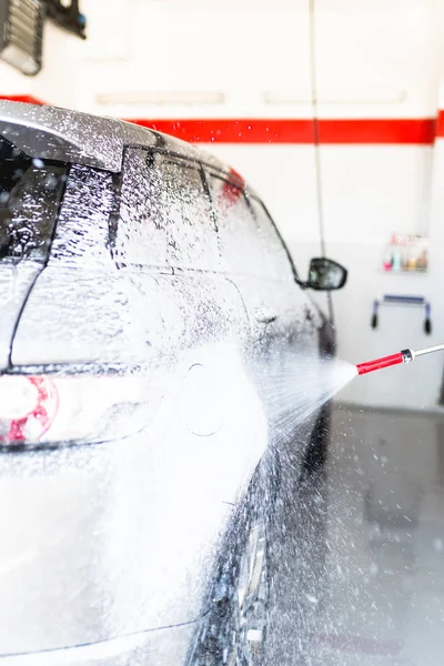 Πλύσιμο Αυτοκινήτου Αυτοκίνητο Καθαρισμού Νερό Υψηλής Πίεσης — Φωτογραφία Αρχείου