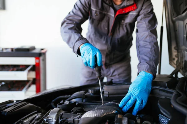 Auto Mecánico Reparación Coches — Foto de Stock