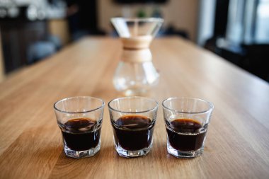 Espresso kahve masada