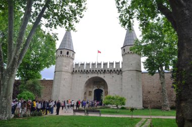 Istanbul, Türkiye - 11 Mayıs 2018: Ana giriş Topkapı Sarayı, istanbul.
