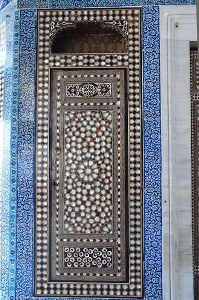 Istanbul, Türkiye - 11 Mayıs 2018: Bağdat Pavilion iç Topkapı Sarayı, Istanbul, Türkiye