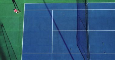 Tenis oyuncu havadan görünümü